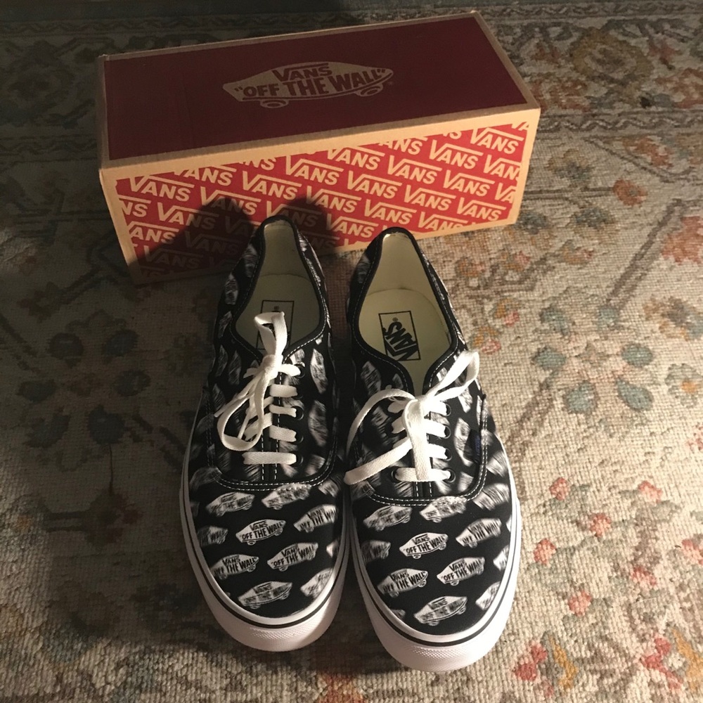 Authentic Blur Boards Off The Wall Vans